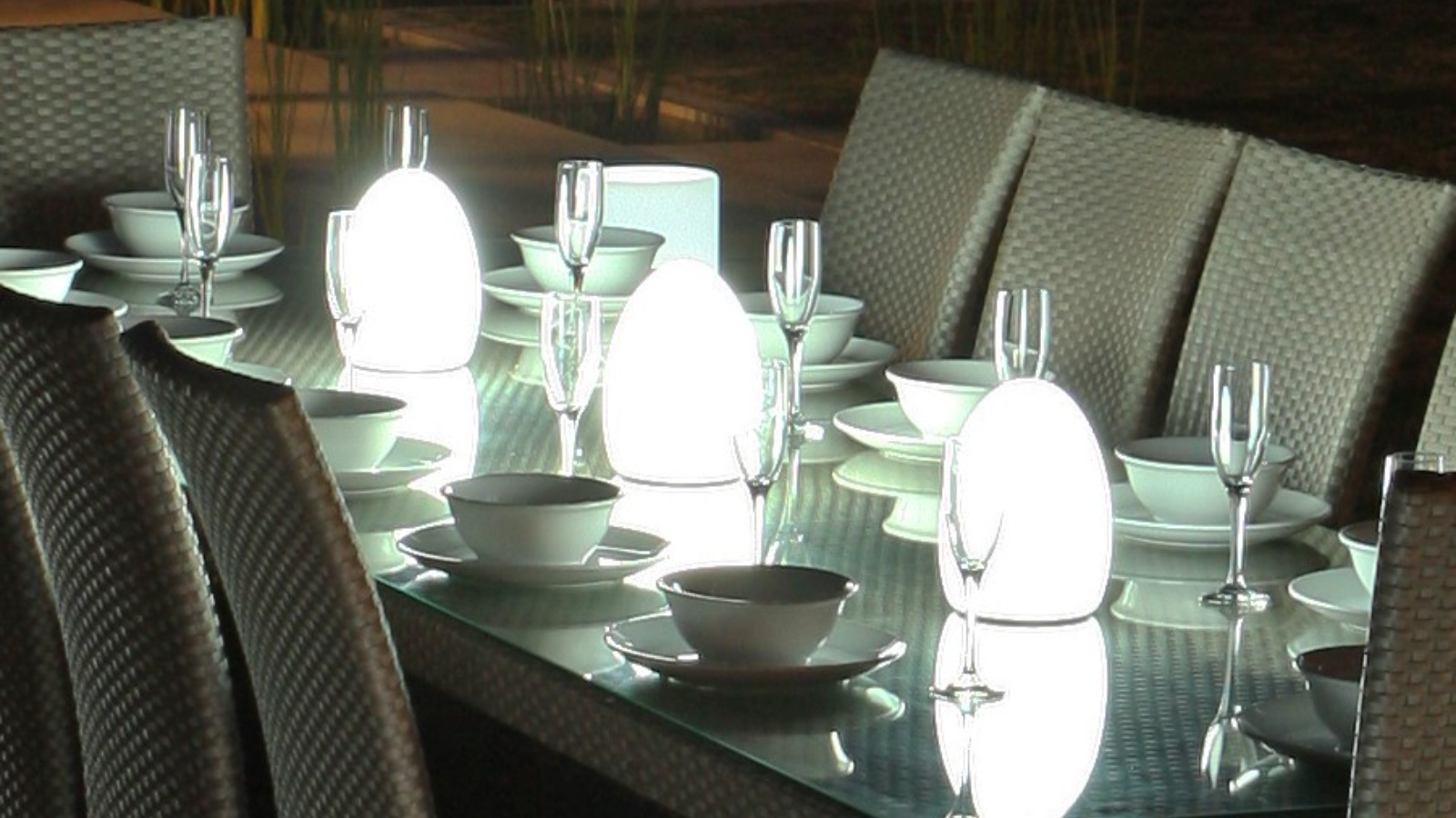 Egg LED Table Lamp
