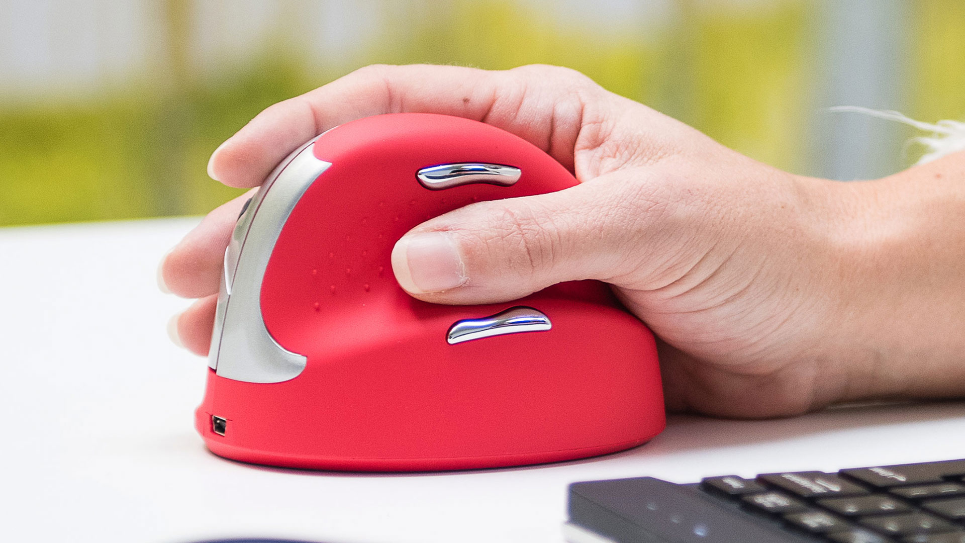 R-Go HE Bluetooth Mouse is an ergonomic vertical mouse